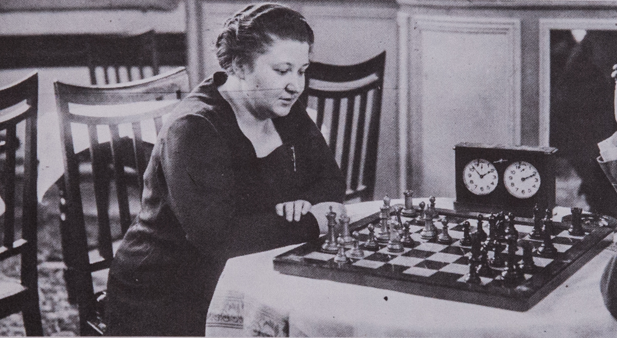 Vera Menchik at Margate 1935, photographer unknown