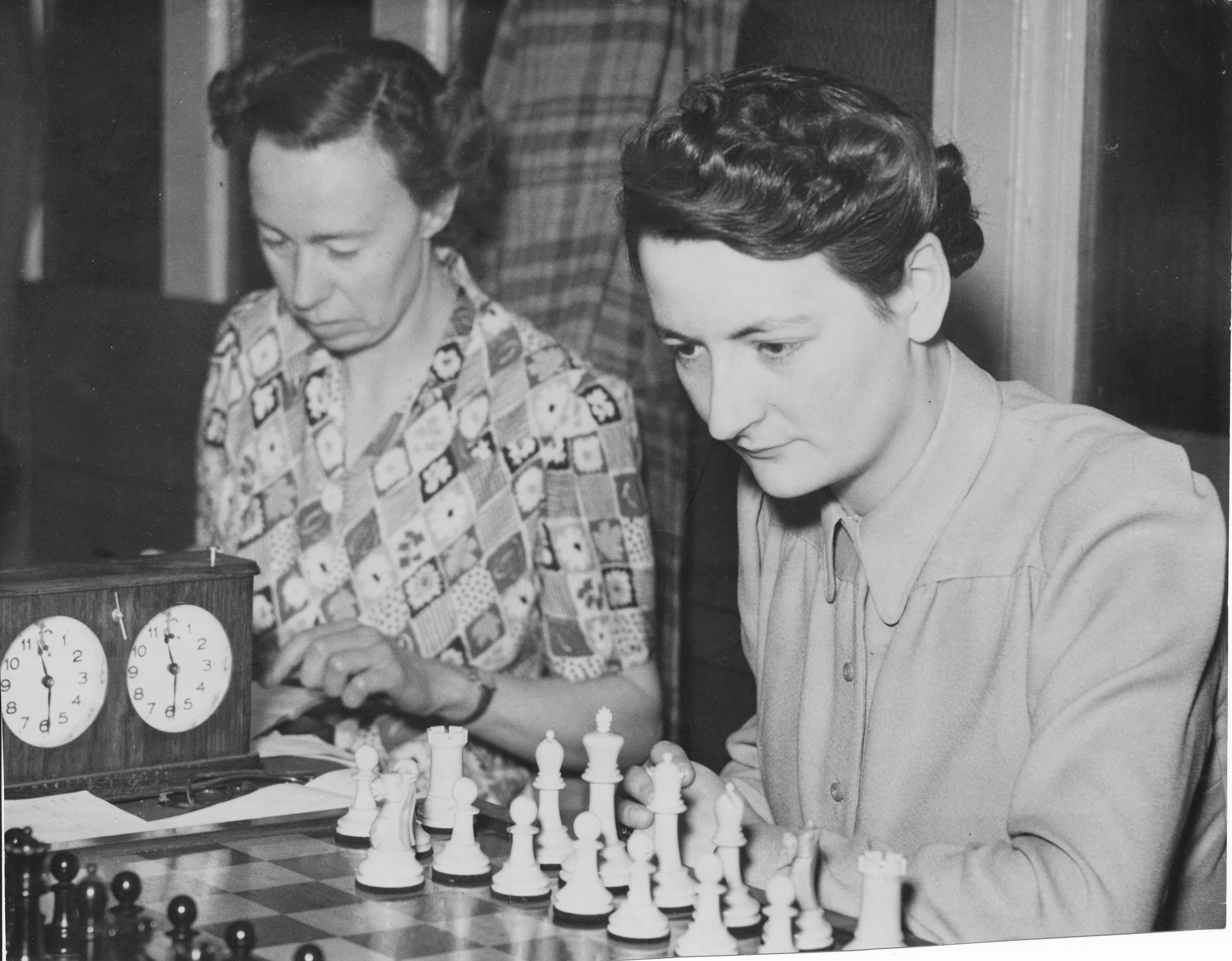WIM Eileen Betsy Tranmer & WIM Rowena Mary Bruce at the 1946 Anglo-Soviet Radio Match