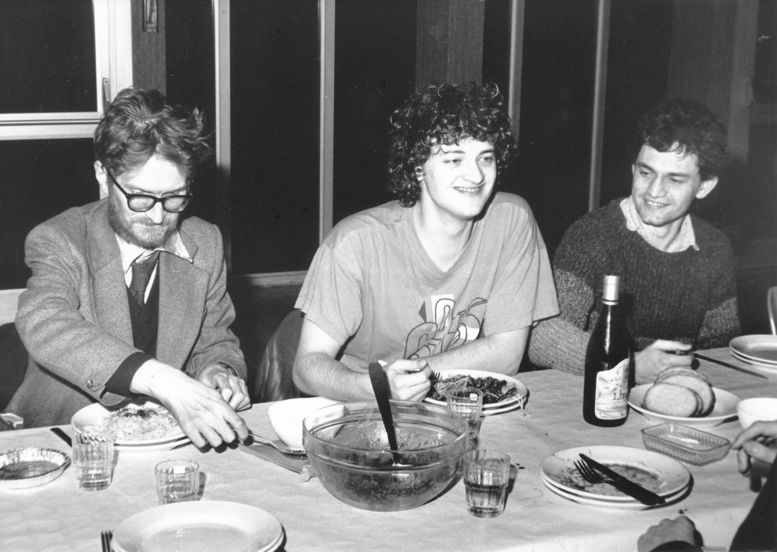 FM Andrew Whiteley, IM Julian Hodgson and FM Byron Jacobs at Cappelle Le Grand, 1988. Photograph by Caroline Winkler