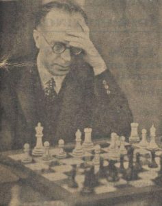 Edward G Sergeant in Hastings 1929/30, found in De Sumatra 02.01.1930. Retrieved by Richard James from https://www.chess.com/blog/introuble2/100-years-ago-chess-in-london-during-world-war-i