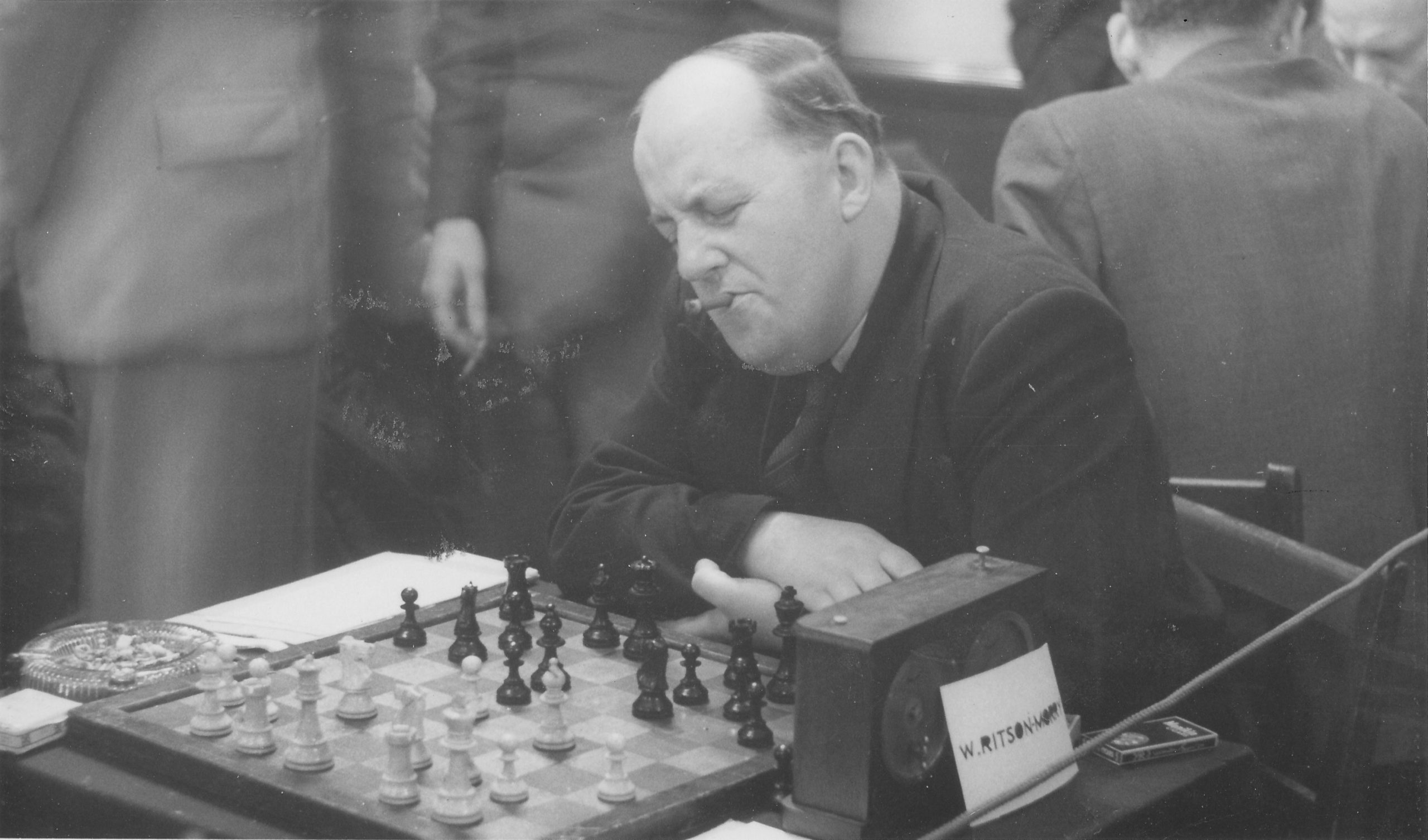 DR. ALEKHINE DEAD; CHESS CHAMPION, 53; Conqueror of Capablanca in