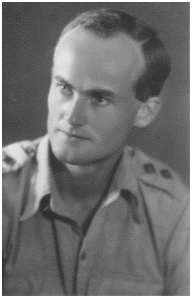 (Charles) Mike Bent (27-xi-1919 28-xii-2004)